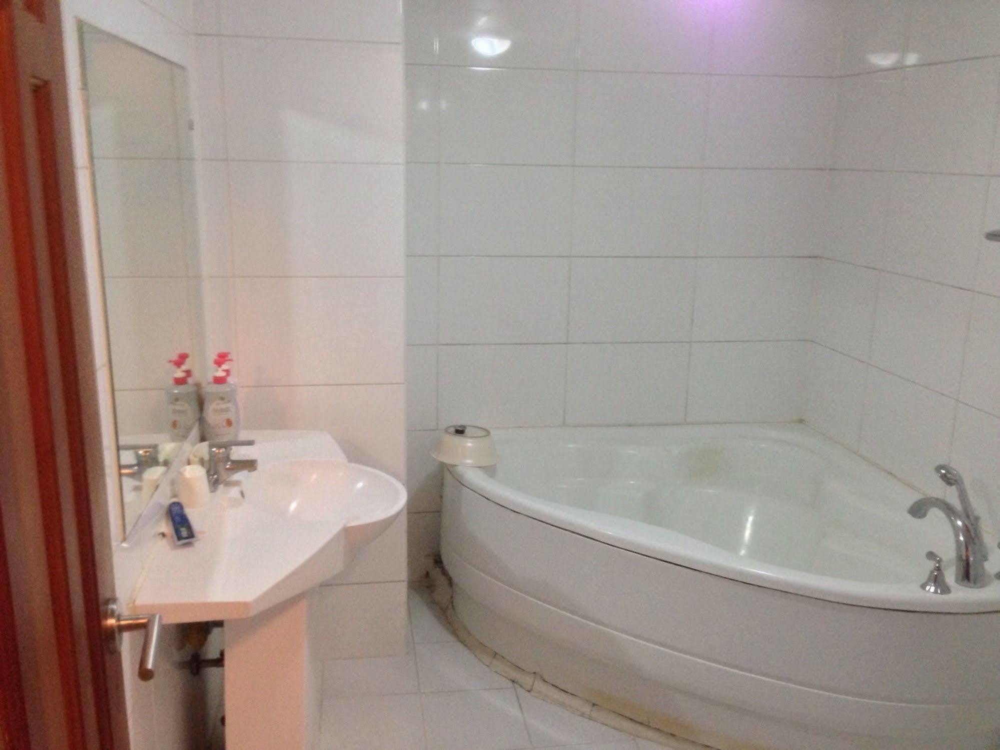 Daegu Goodstay Herotel Zewnętrze zdjęcie